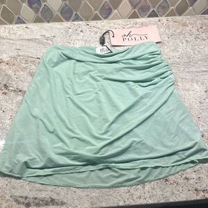 Drapped A-Line Mini Skirt in Pastel Green in size 2